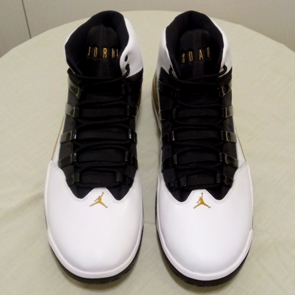 JORDAN Aura